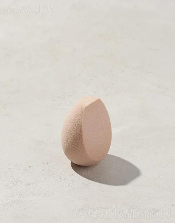 ·����܎��ˮ���yƷ(�Ϻ�)���޹�˾��Fenty Beauty3D���y�۵�100 �N���沿��ܛ����(x��)