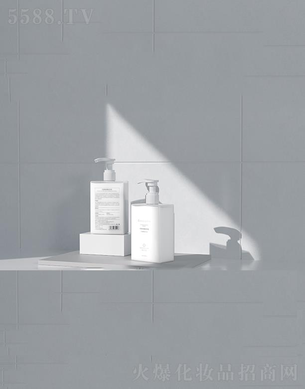 ���϶�������Ƽ����޹�˾���(y��ng)�������ȼ�����(n��i)��Һ  �־��坍