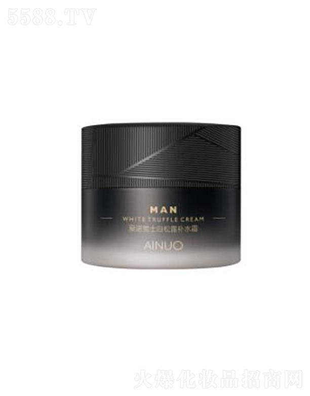 �Ռ��мΌ����û������޹�˾�����Z��ʿ����¶�a(b��)ˮ˪