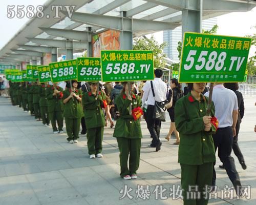 ���R����� �B���Ļ���