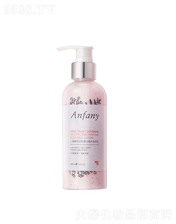 �V�݃���  �����ݶ��ѽ�ĸ�����鵰����ˮ���w��   �����a(b��)ˮ