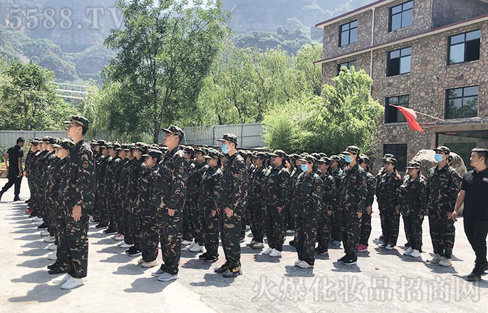 ���ۈF(tu��n)�(du��)����Խ������Ը����Ŭ����������ؓ(f��)��