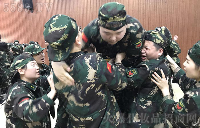 �ȳ��L(f��ng)�ɣ���Խ��������ÿһ��(g��)�˶��ǡ���(zh��n)ʿ����