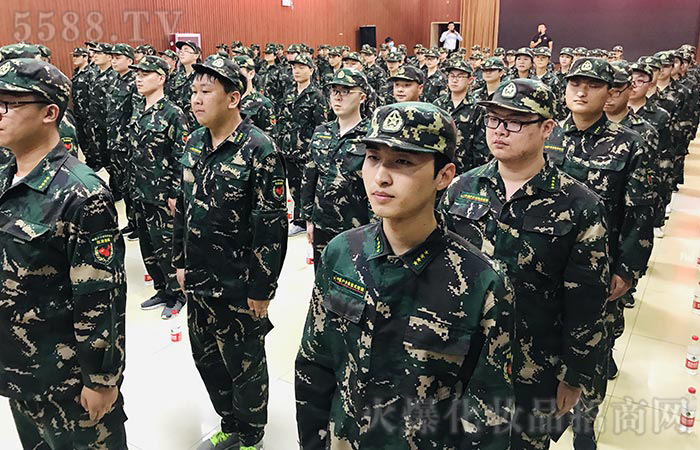 付出不亞于任何人的努力，全力以赴你總會有所收獲！