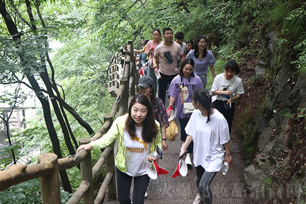 ��(hu��)��(d��ng)��^���һ�[��ɽС