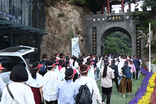 �����Ͼ�ɽ���������Ļ�