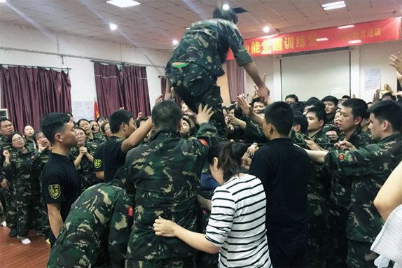 �ɹ�·�ϳ�M�G�����F(tu��n)�Y(ji��)һ�����K׌�҂��������ң�