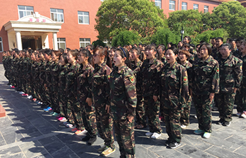 Ӣ���Sˬ���]�гC��������ֻ�Ј�(ji��n)��(qi��ng)��