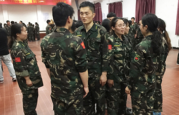 ���ڰl(f��)�F(xi��n)��߅������������߆݌�(du��)�e�˵�ٝ��