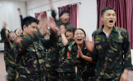 ���ߟo��η������(qi��ng)�ߊ^� �(zh��ng)�ȣ�