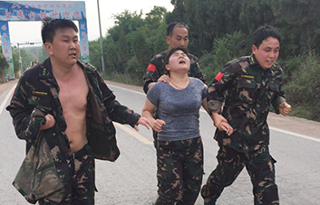 15����ͽ��ĥ�Z���𱬾W(w��ng)�T�;�Ӣ�F(tu��n)�(du��)���O����