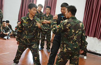 �A�ܣ�����˼�S����������(y��ng)�ٶ����l(f��)չ���ن���(d��ng)������