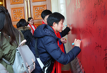 �t̺������10������ĸ�����������y����˲�g��